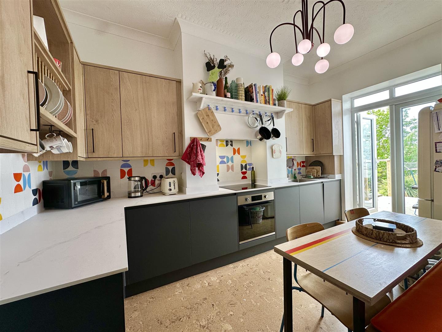 4 bed property in Athelstan Road, Hastings